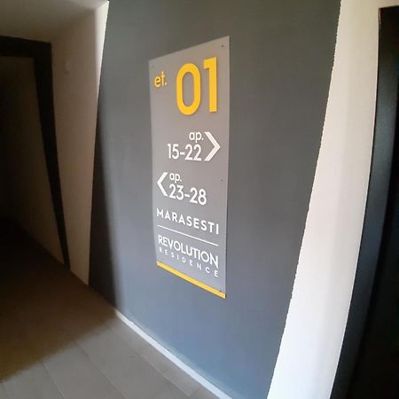 Revolution Apartment Baia Mare Exterior photo