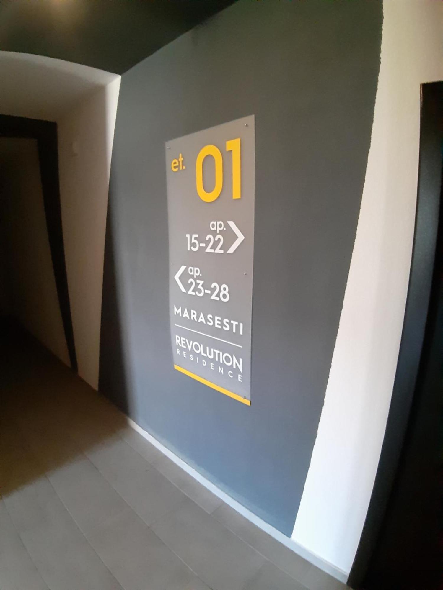 Revolution Apartment Baia Mare Exterior photo