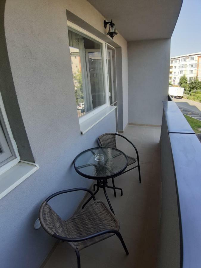 Revolution Apartment Baia Mare Exterior photo