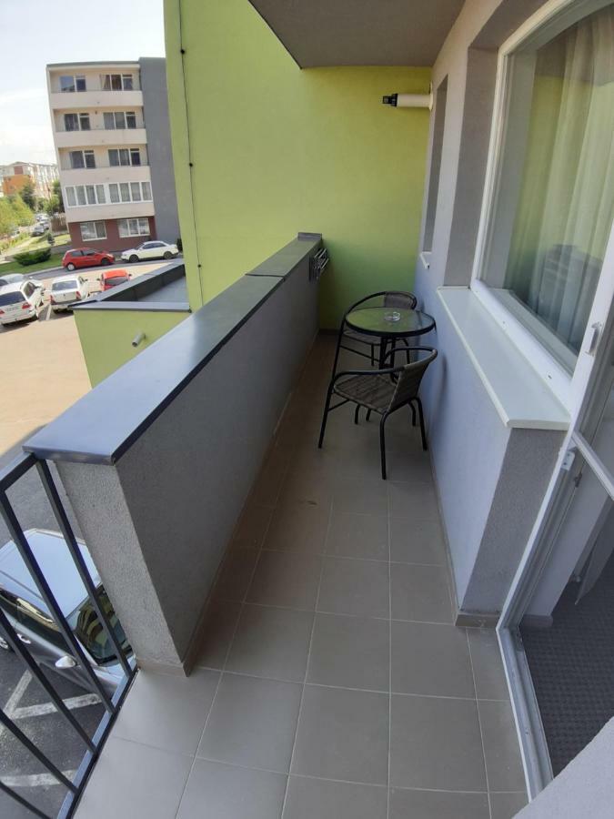 Revolution Apartment Baia Mare Exterior photo